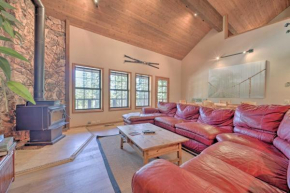Welcoming Truckee Cabin with Wraparound Deck!